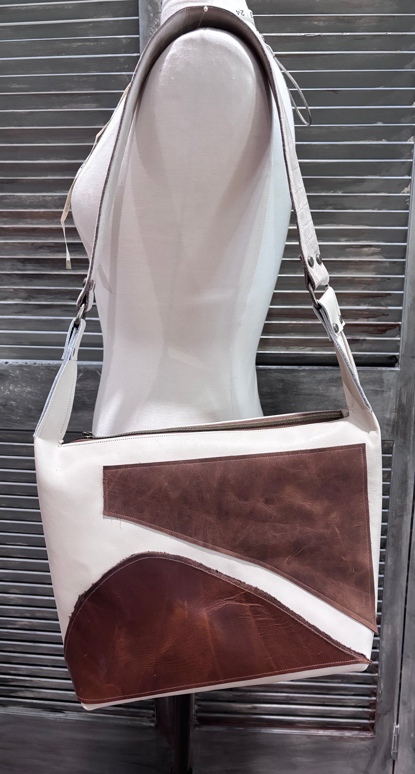 #4825 Bone on Bone - DMD Bags