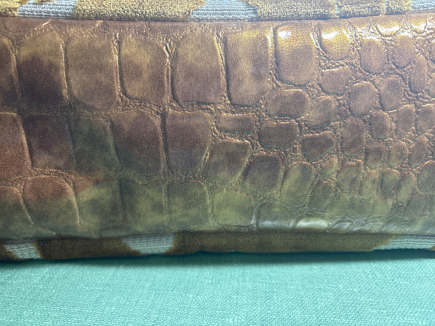 Vanity Bag Gold Tiger Cut Velvet - DMD Bags