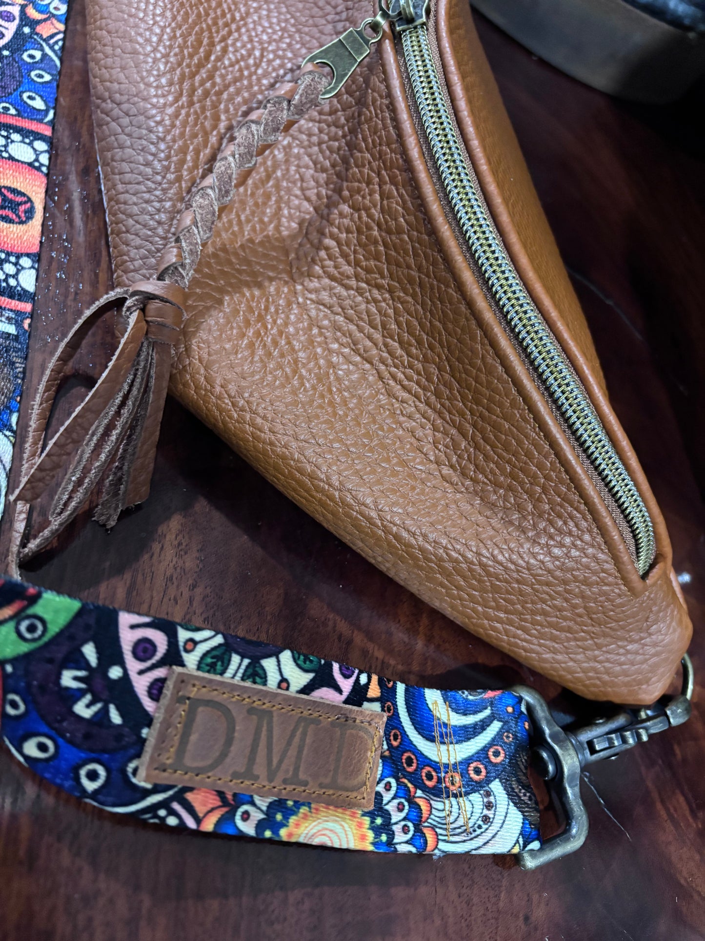 Sling Bag Caramel Leather- Adjustable strap - DMD Bags