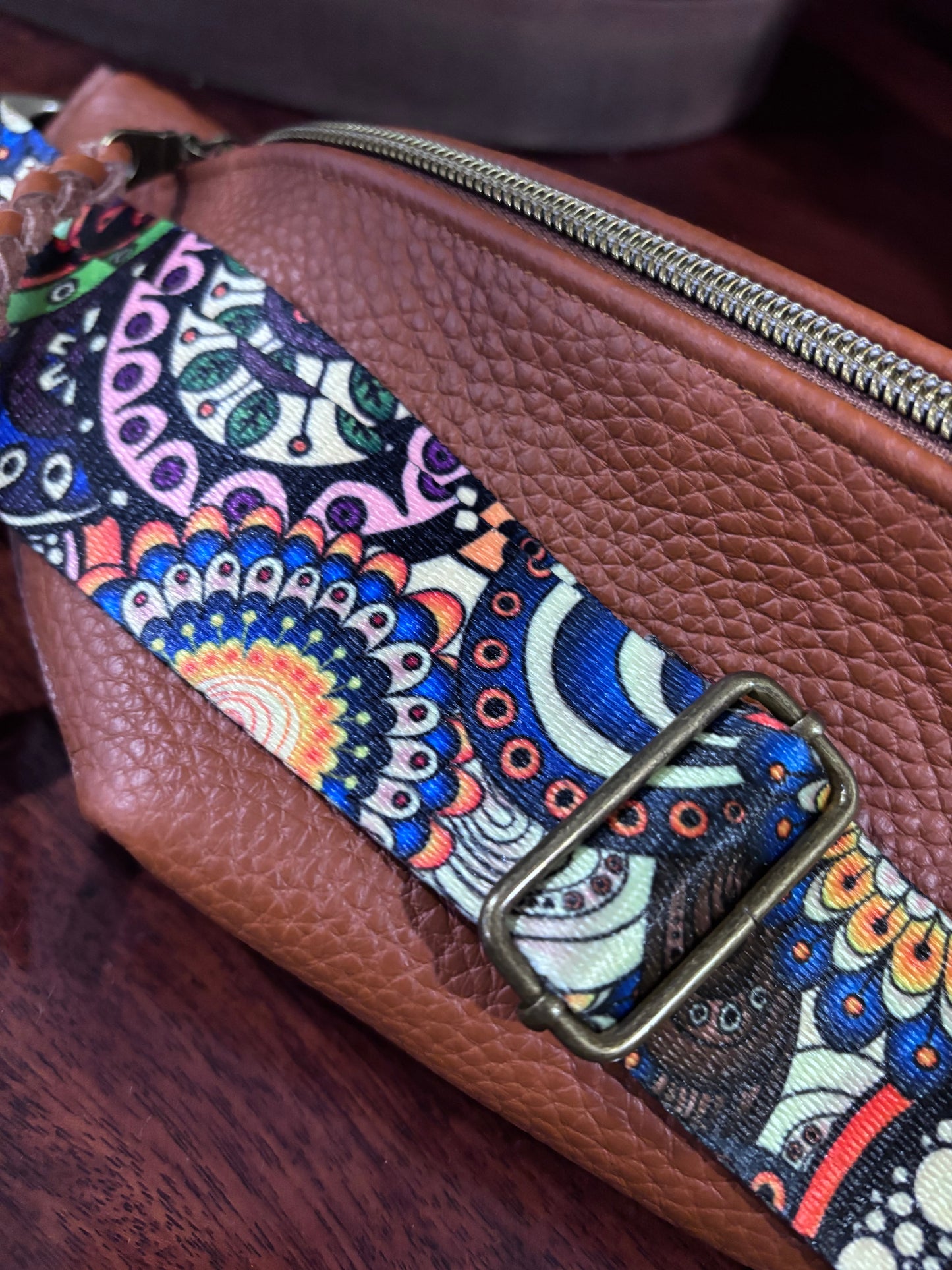 Sling Bag Caramel Leather- Adjustable strap - DMD Bags