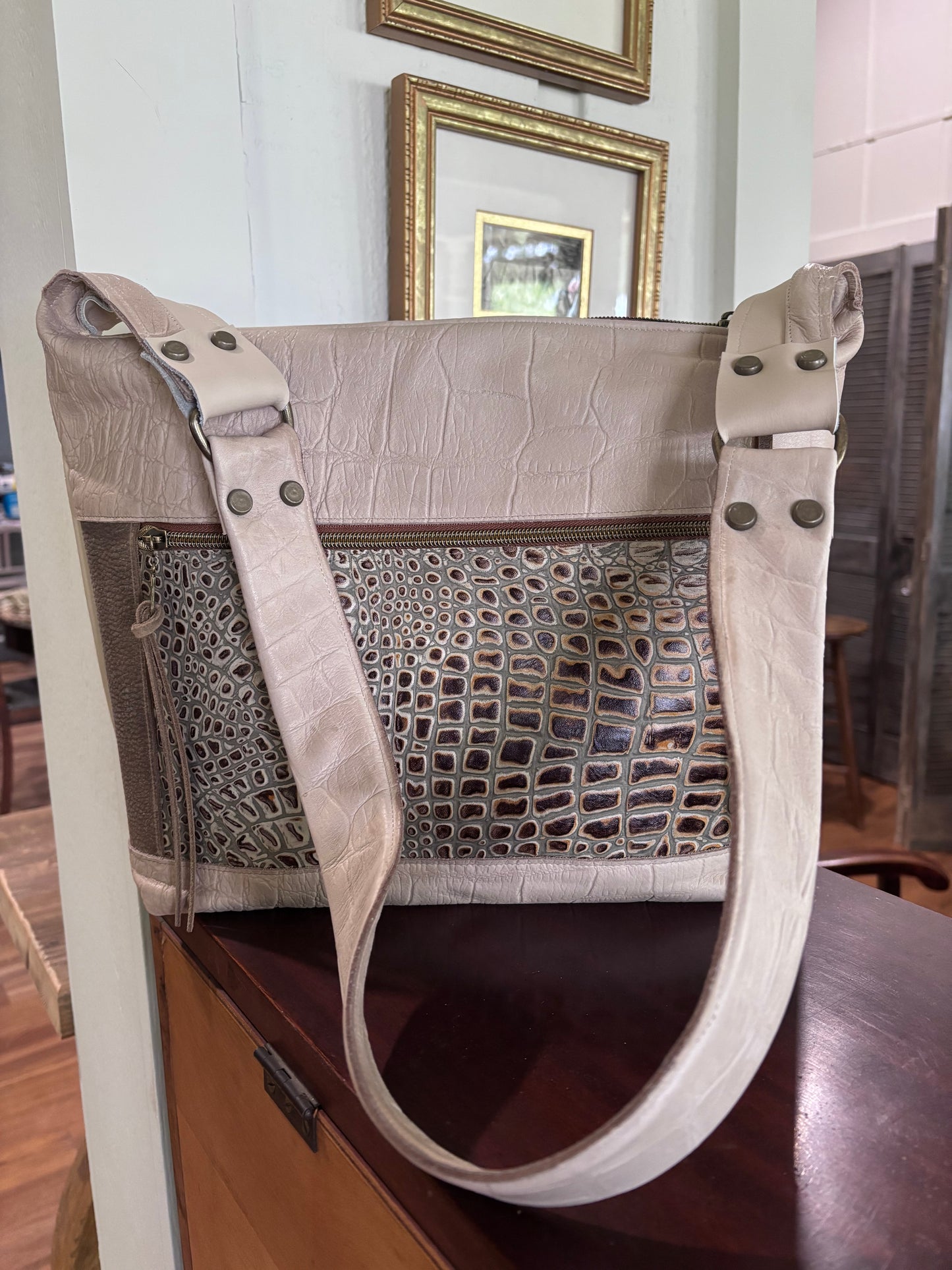 #4825 Bone on Bone - DMD Bags