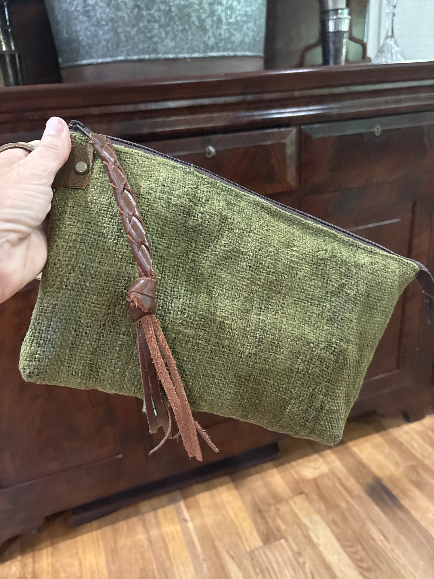 Nubby linen woven wristlet Olive green, two pocket interior - DMD Bags