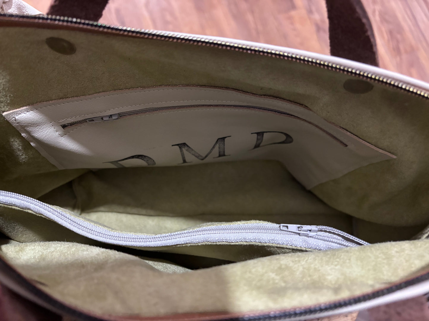 La Crema A La Croc - DMD Bags