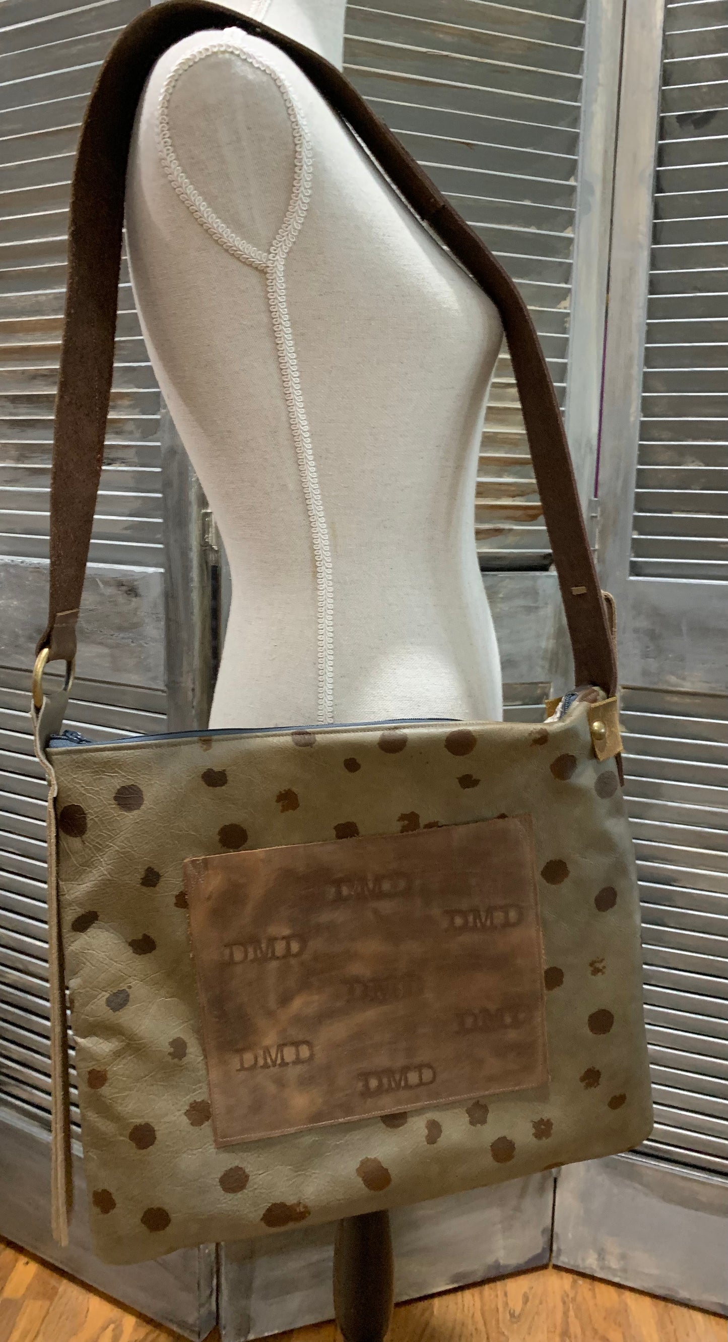 16x13.5 Subtle Beauty - DMD Bags