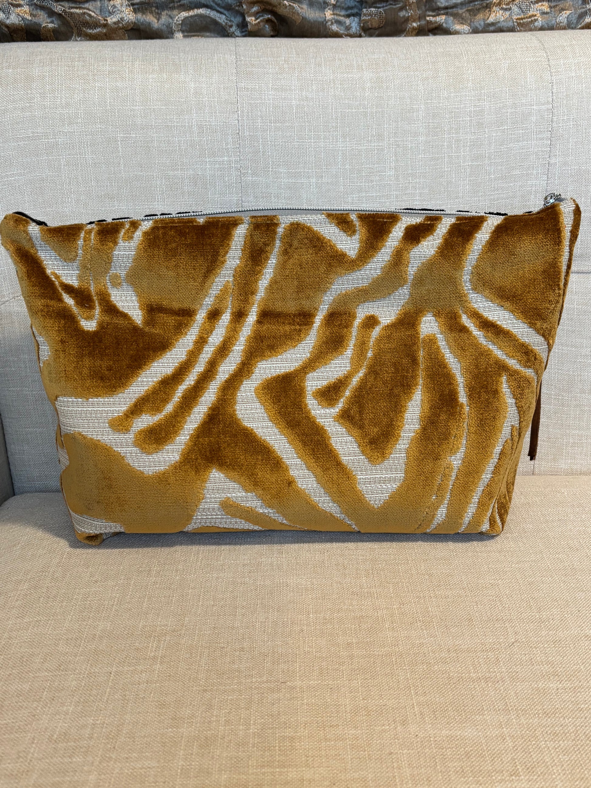 The New Jumbo! More pocket room! - DMD Bags