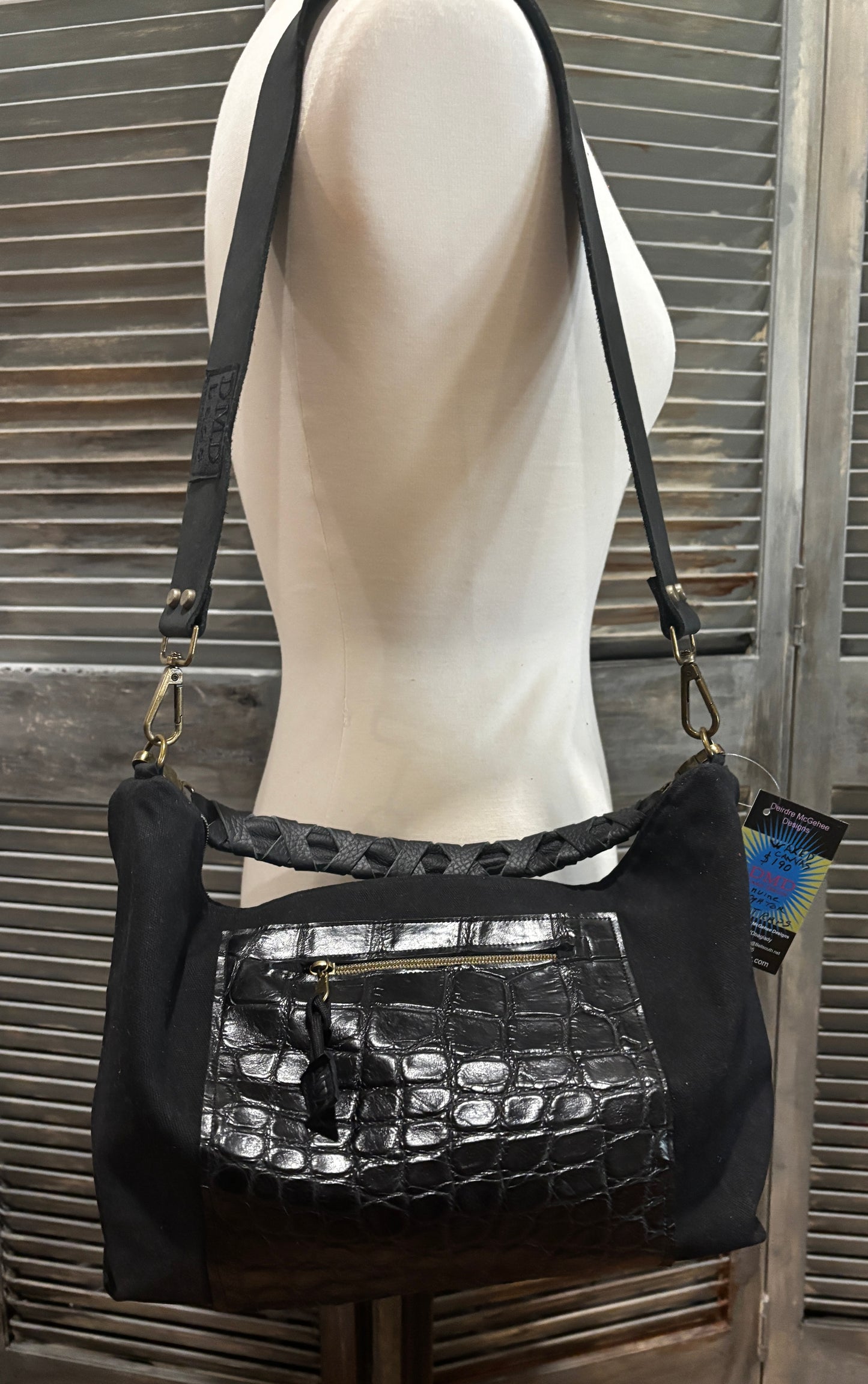 One of a kind- New Style Sunglasses pocket inside. Alligator pocket