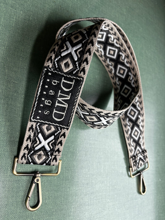 Decorative strap XOXO
