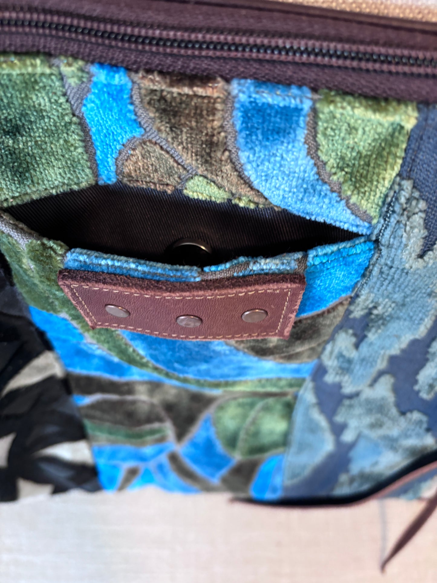 One of a kind Shoulder Bag 112025