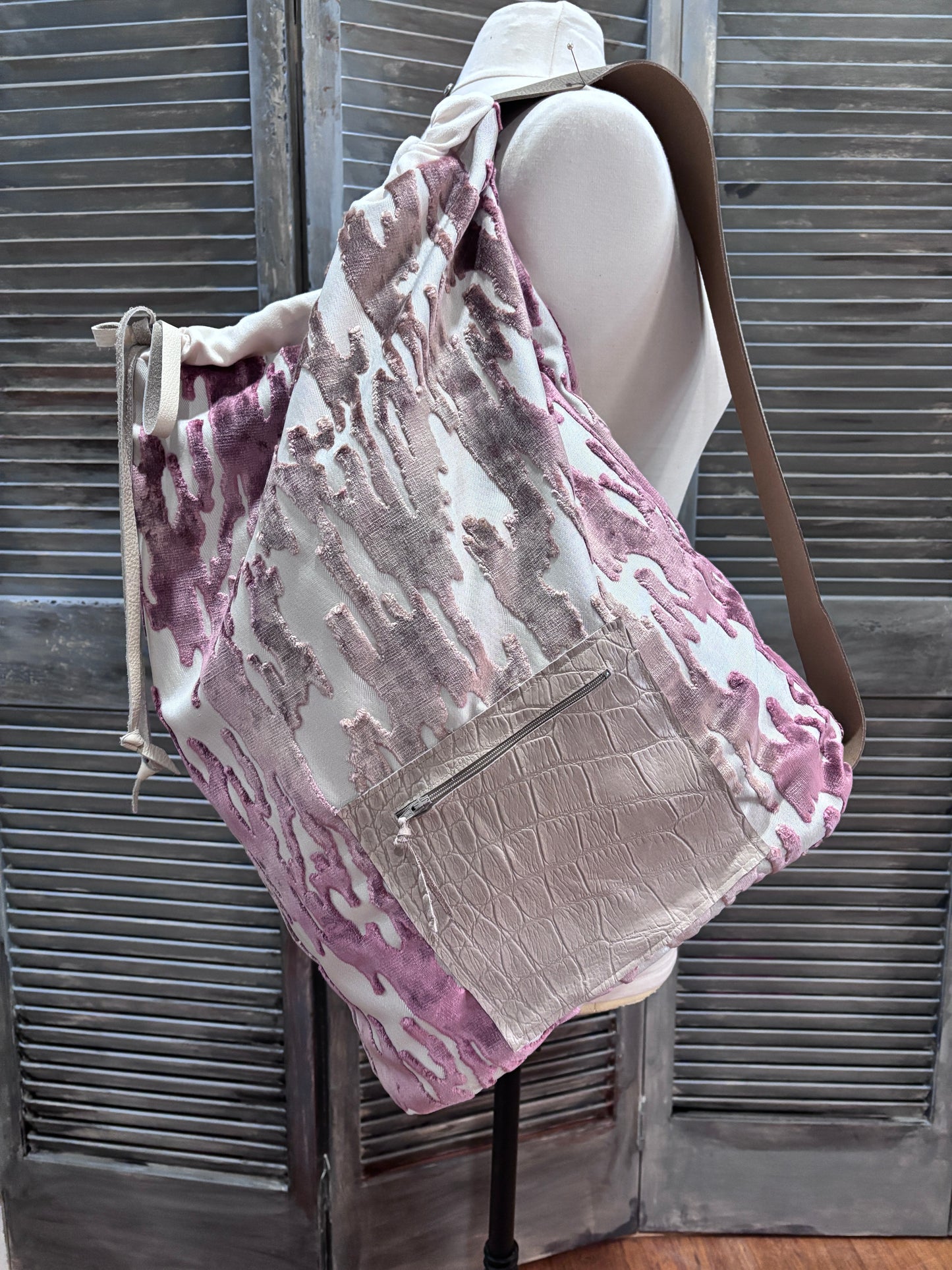 Pillow Bag Seaside Coral with cream crock leather - DMD Bags