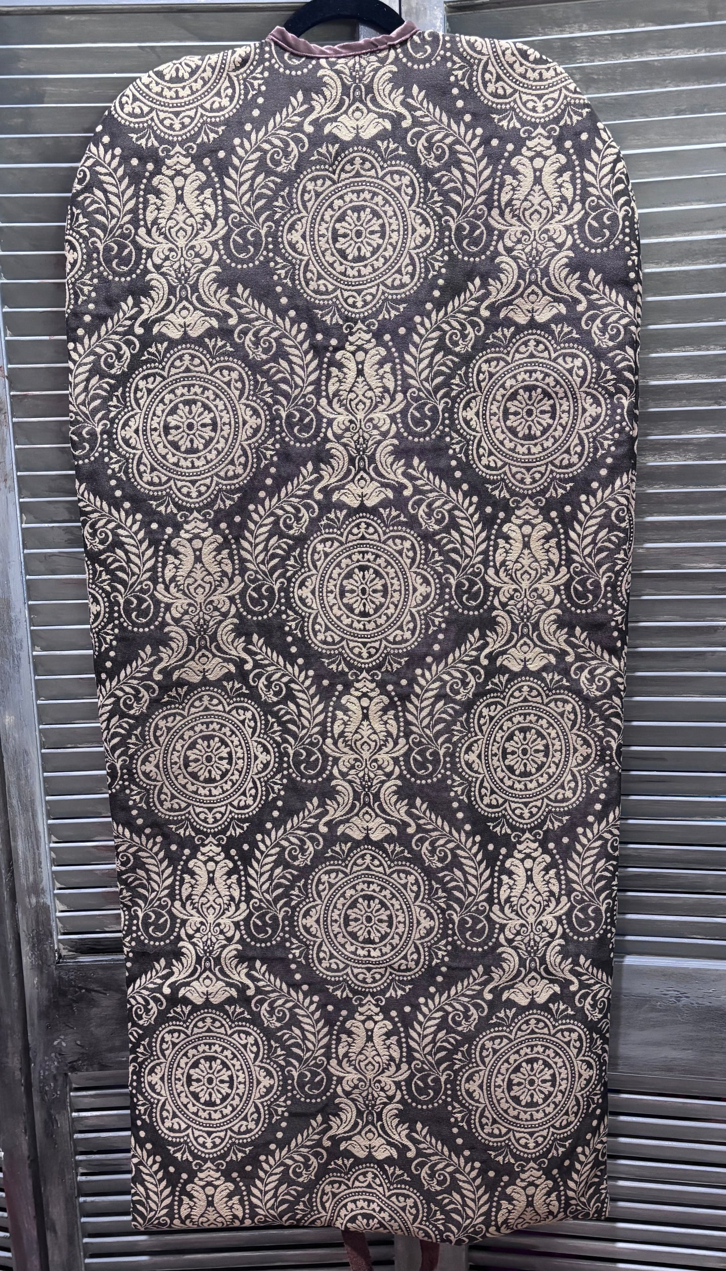 Garment Bag Medallion with emboss croc pocket