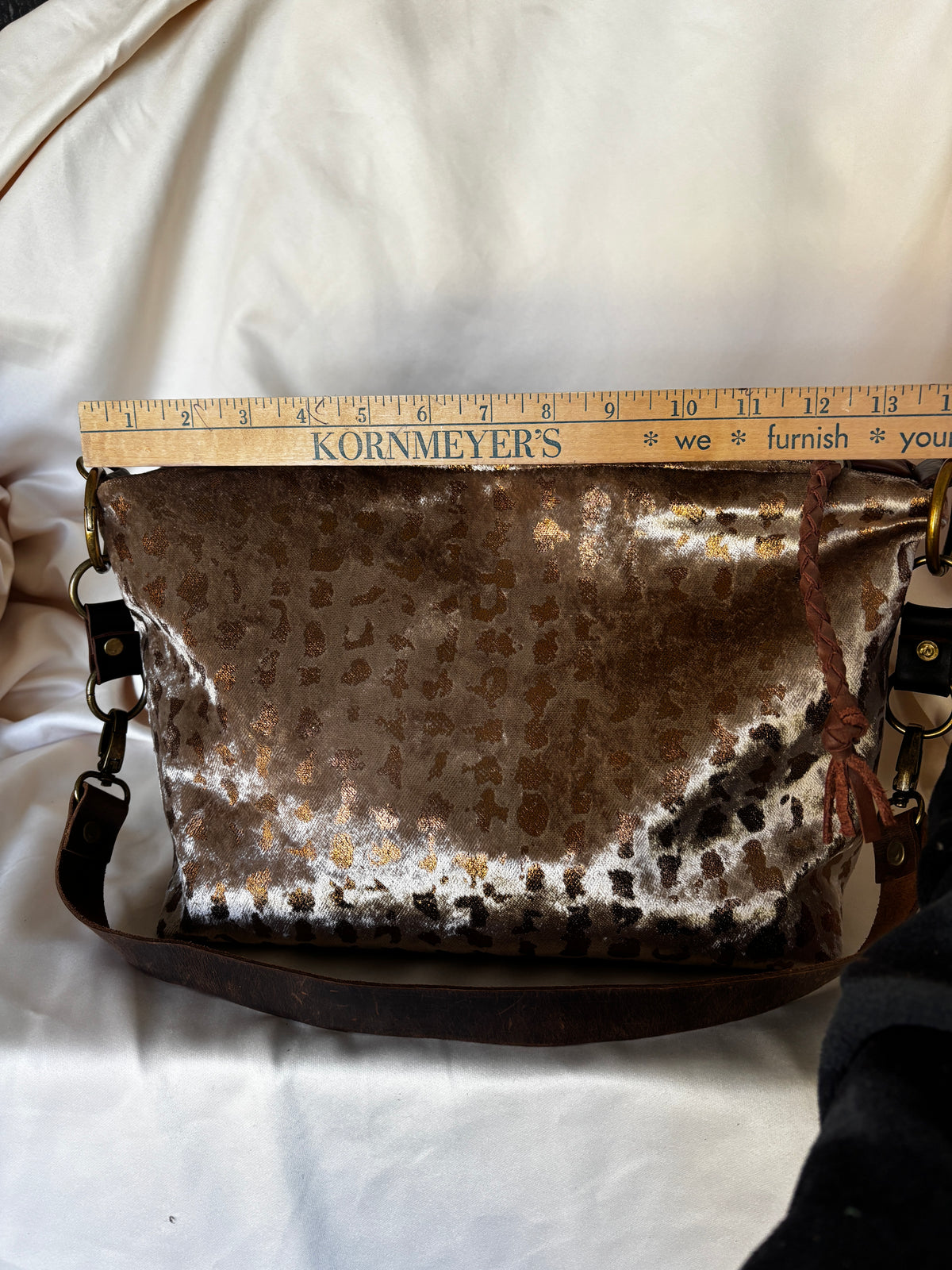 Hobo-HiHo Silver and Leather Back - DMD Bags