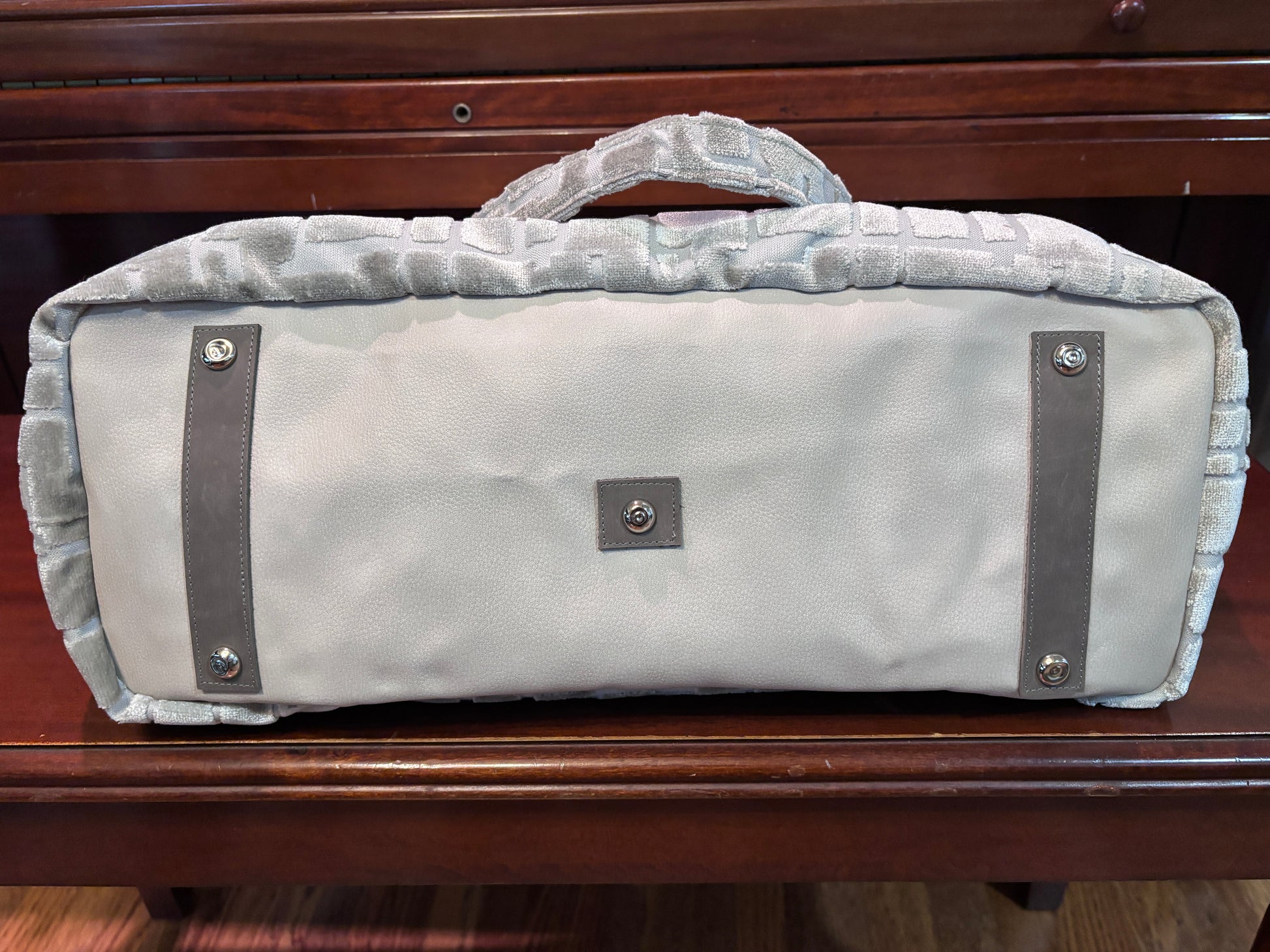 Traveler Companion Bag-Silver Ice Cut Velvet - DMD Bags