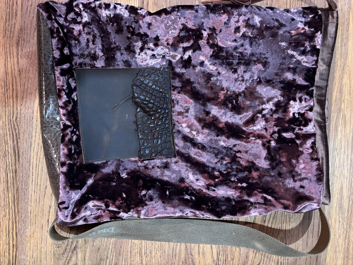 Pillow Bag Dusty Rose & Chenille with leather and alligator pocket