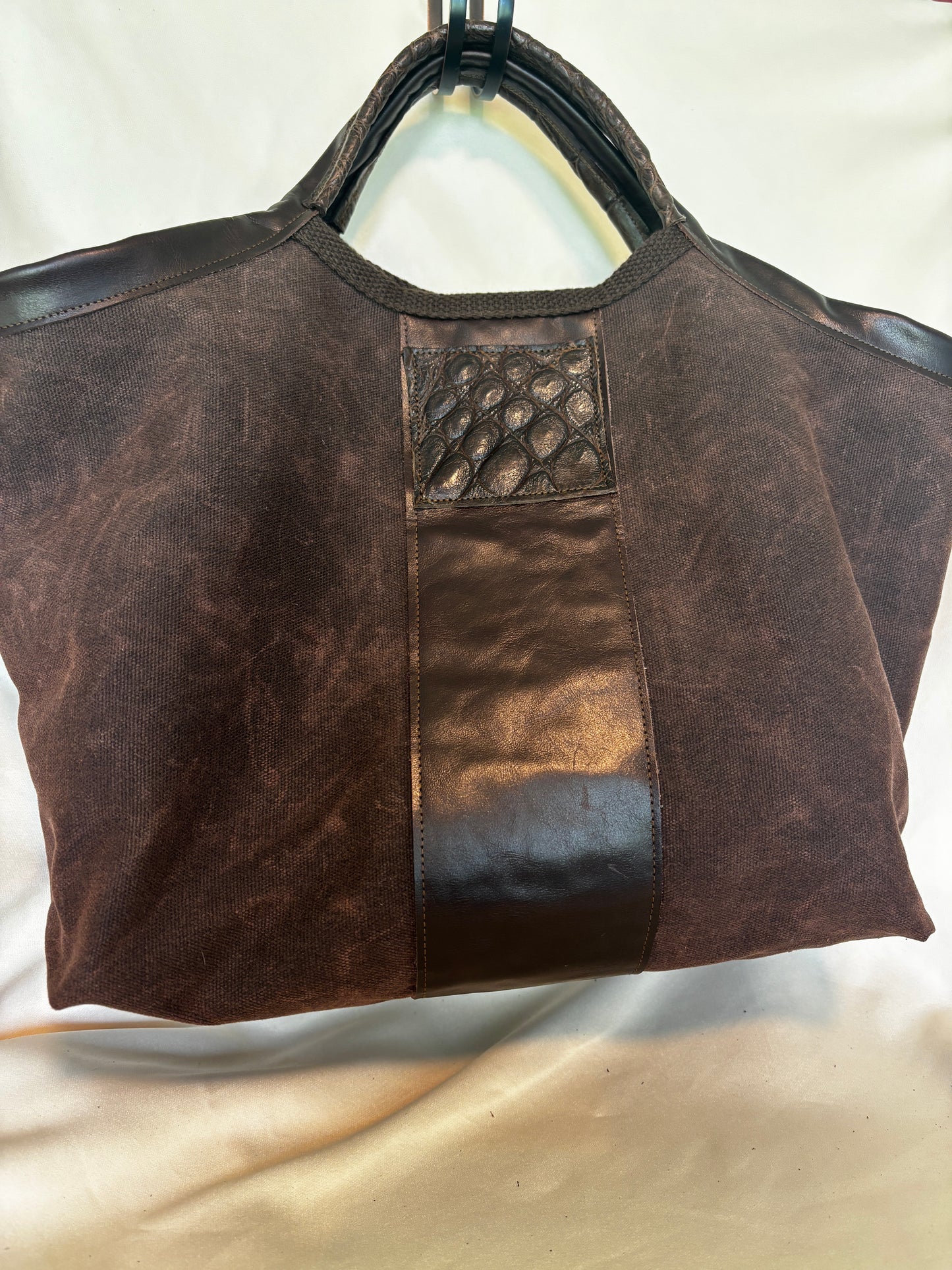 Gi-Gi Bag in Brown waxed canvas