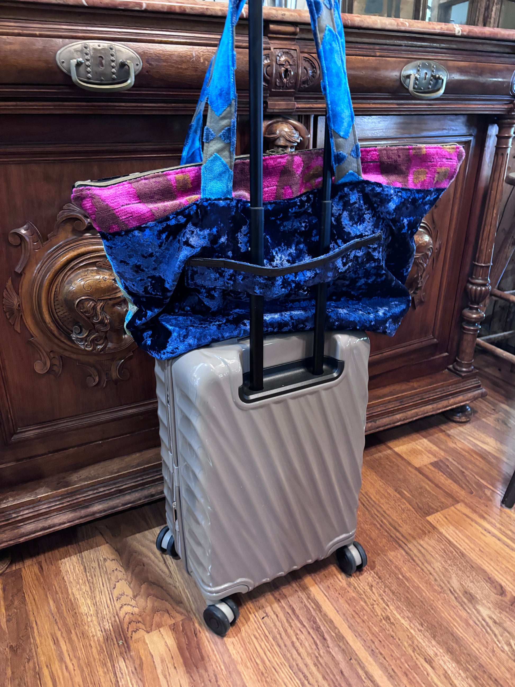 “Companion” Alligator & Cut Velvet & Leather The perfect flight bag!! - DMD Bags