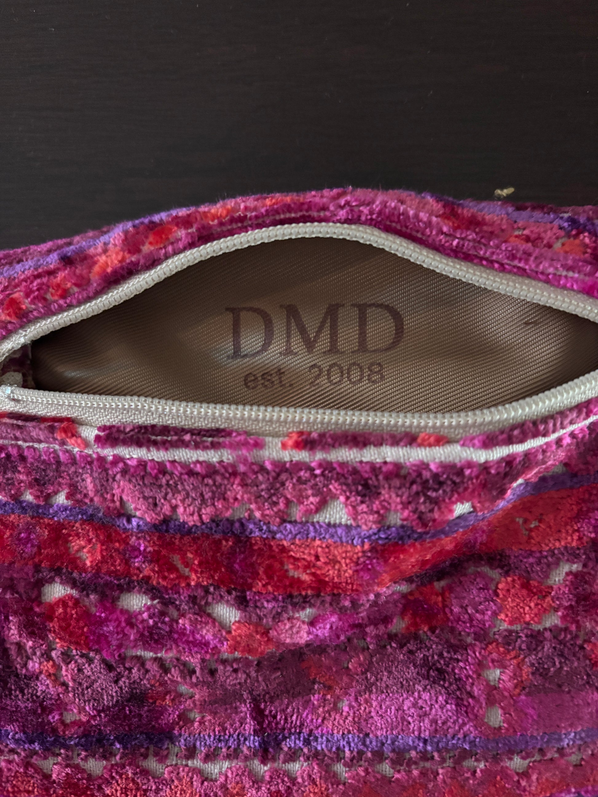 Medium Essential- Pink Aztec 4.75x5.5 - DMD Bags