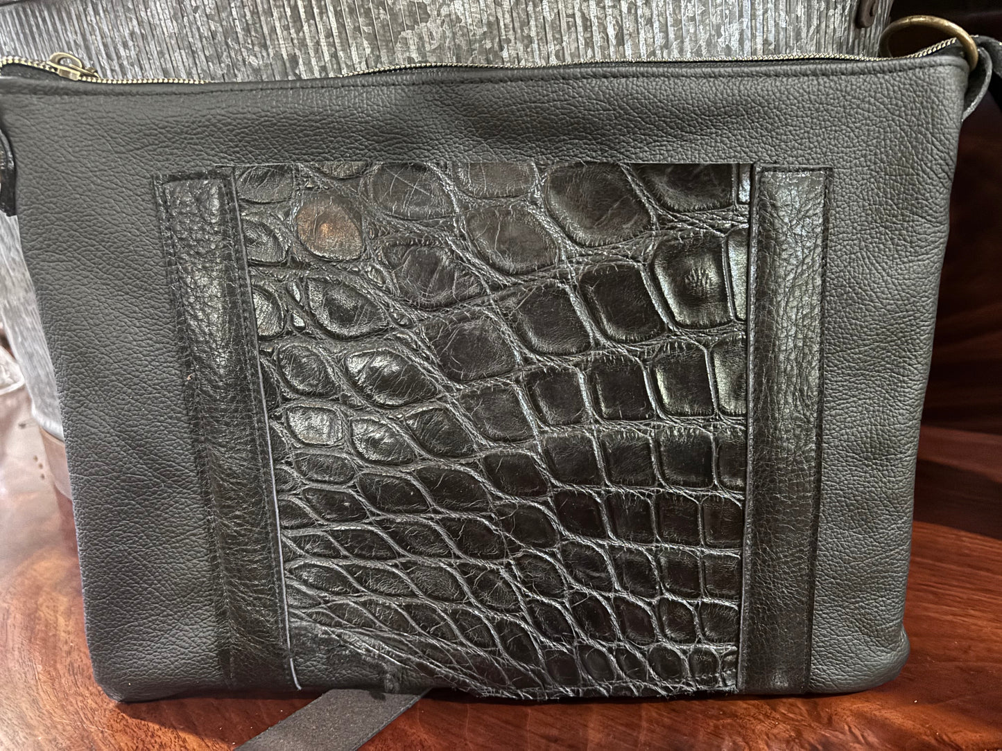 Rita 9x13 Black & Cream alligator and leather