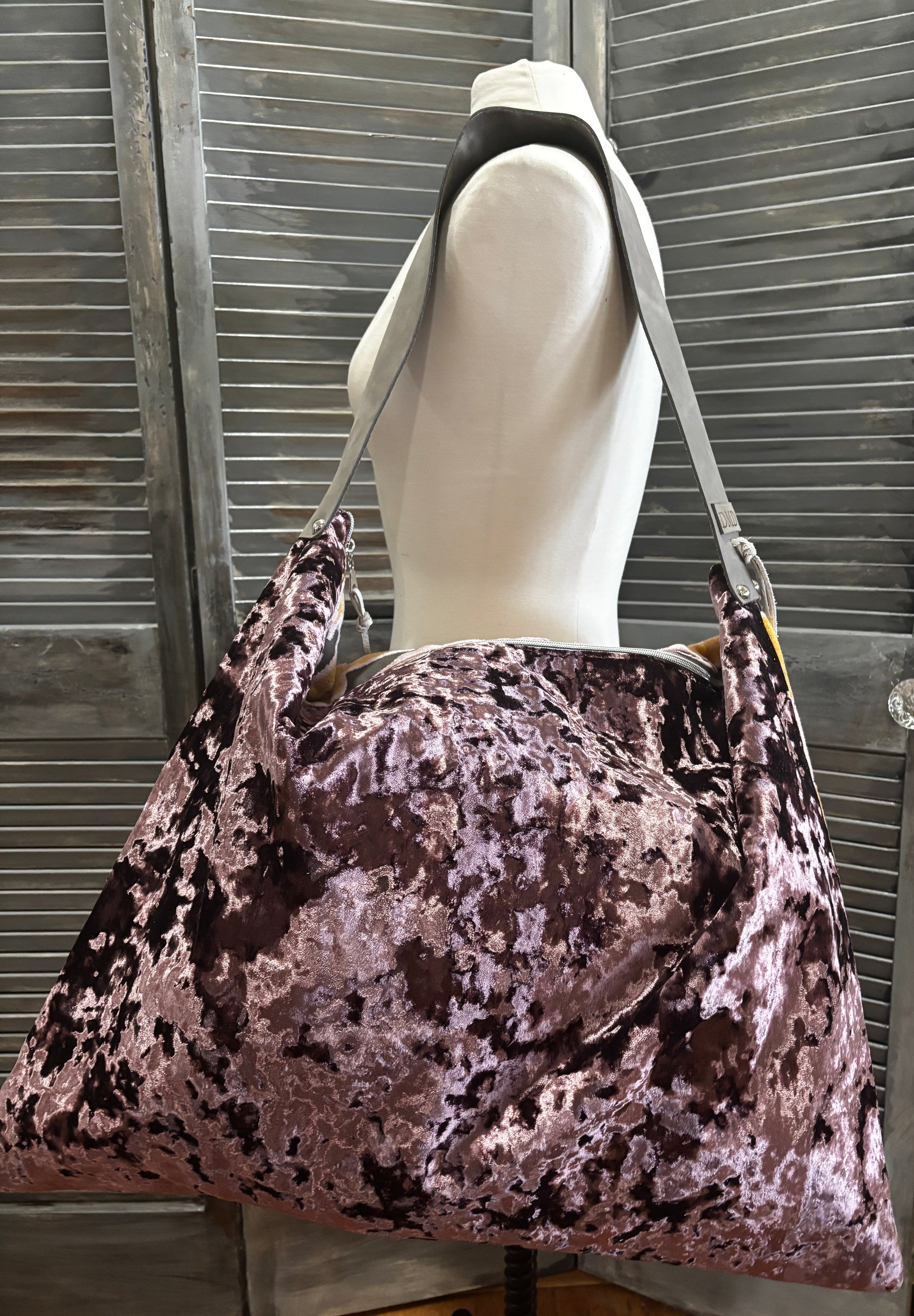 Traveler-Sunny Daze - DMD Bags