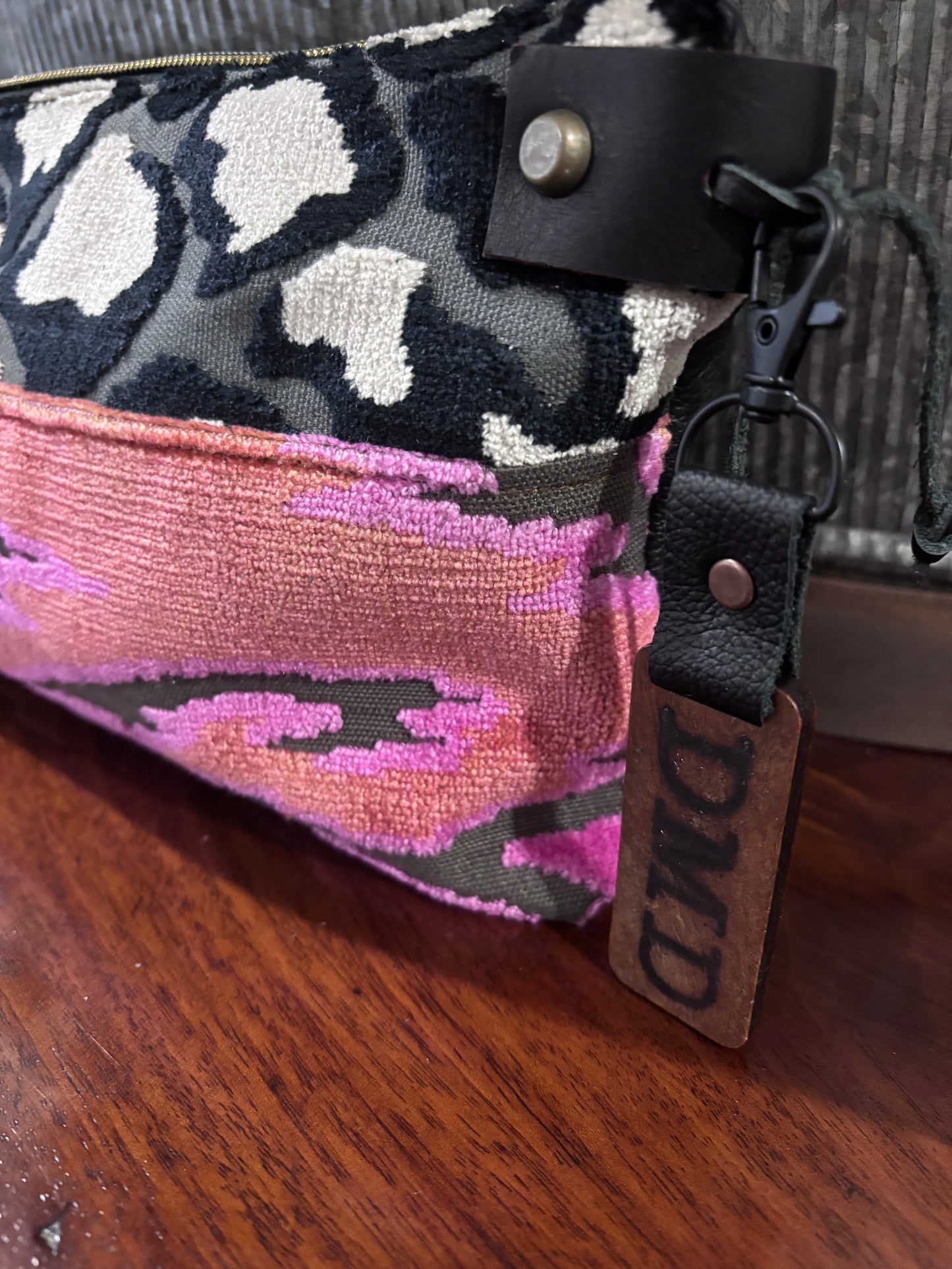 Wristlet Festive Holiday