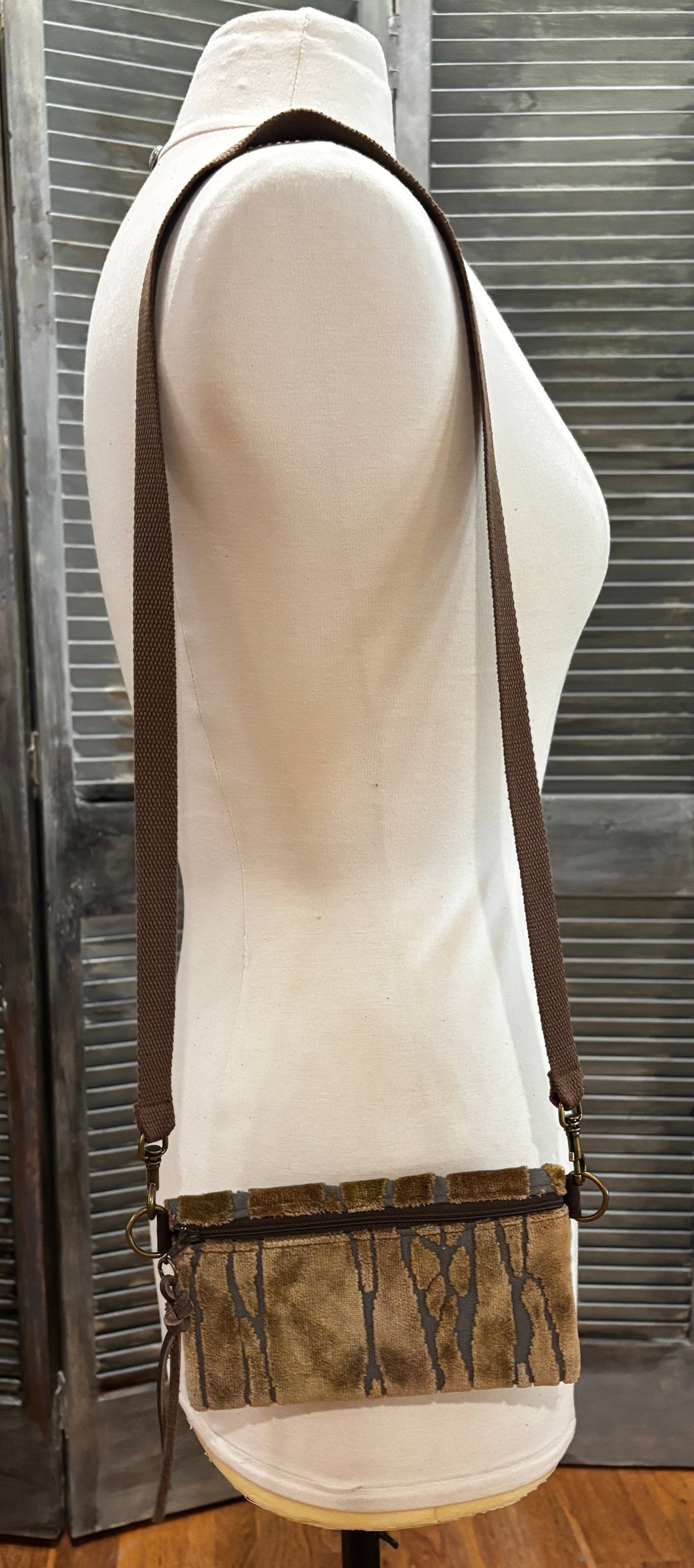 Slim Gem-Mocha cut velvet