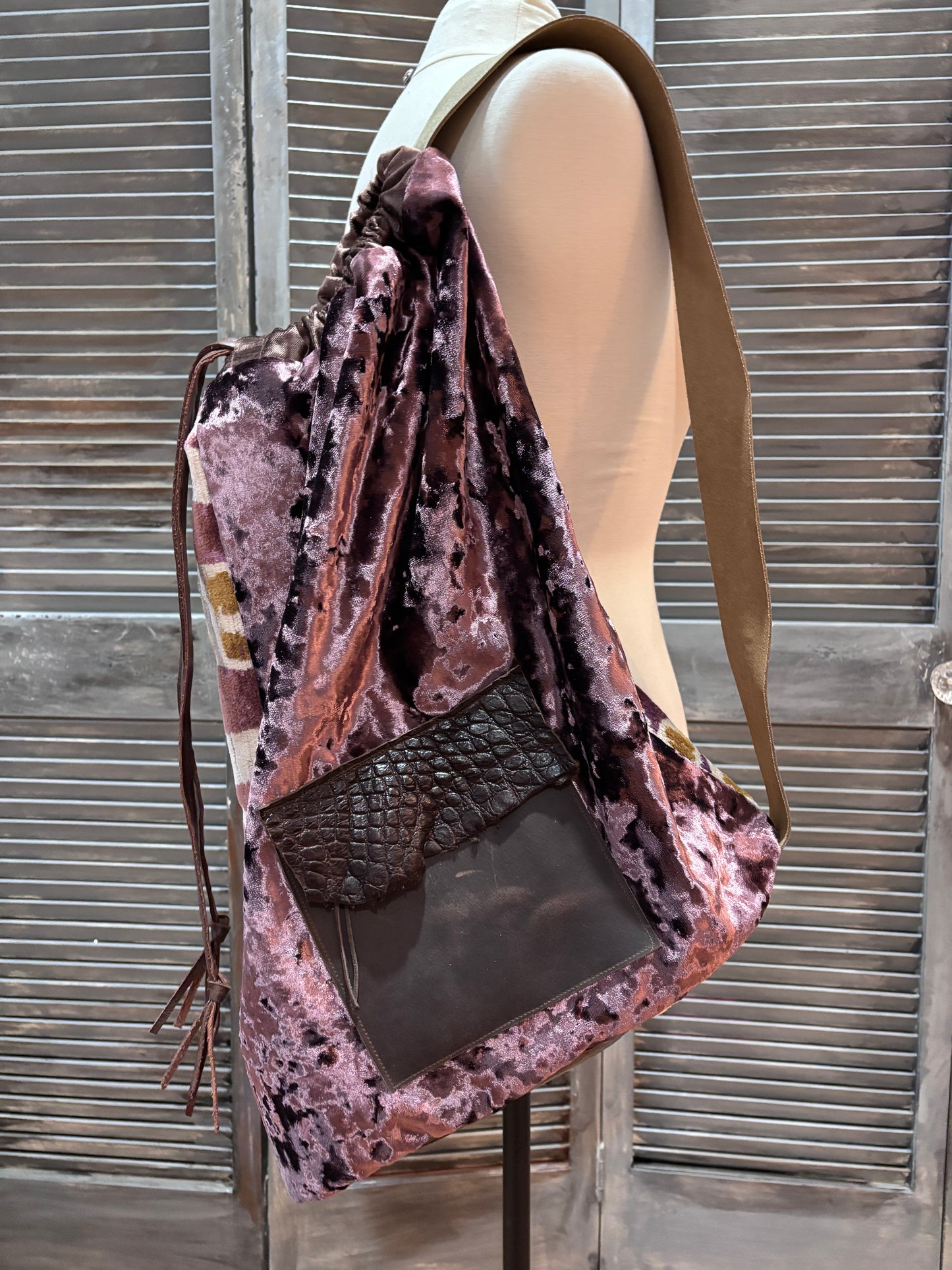 Pillow Bag Dusty Rose & Chenille with leather and alligator pocket