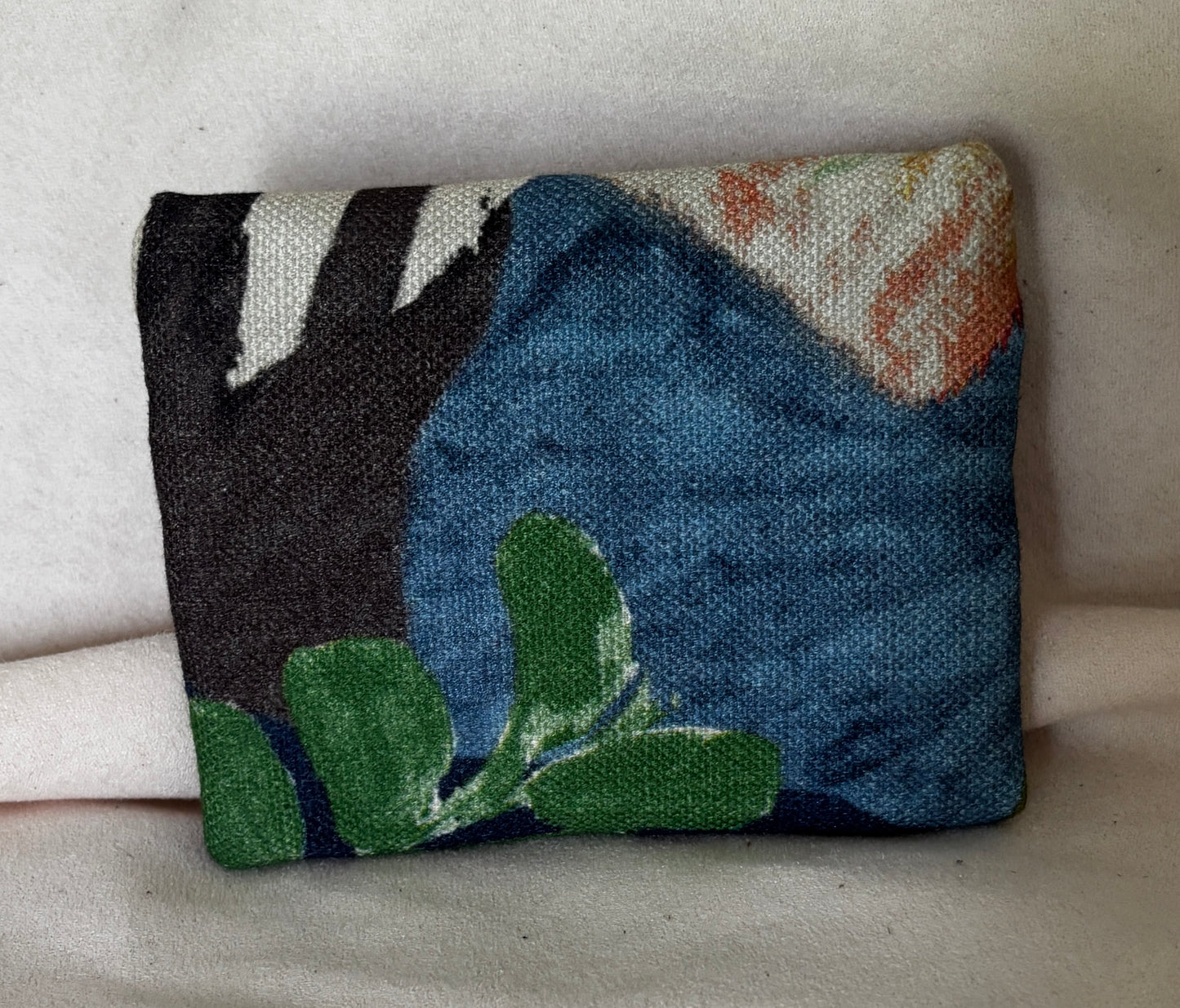 Small Essential - “Painted Leaves” printed cotton