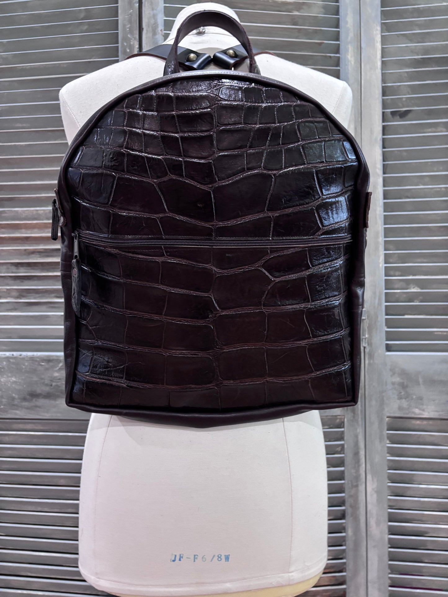 Alligator Back Pack! Genuine Florida Gator!! Medium - DMD Bags