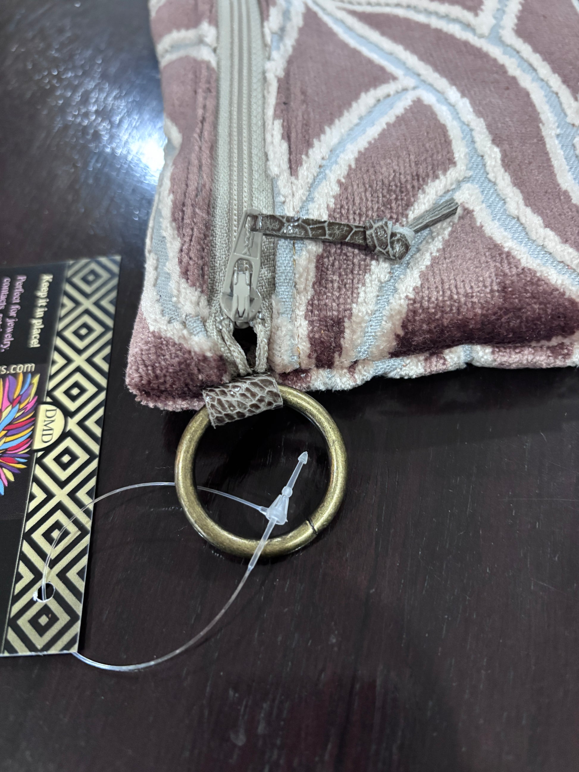 Medium Essential-Mocha Mousse - DMD Bags