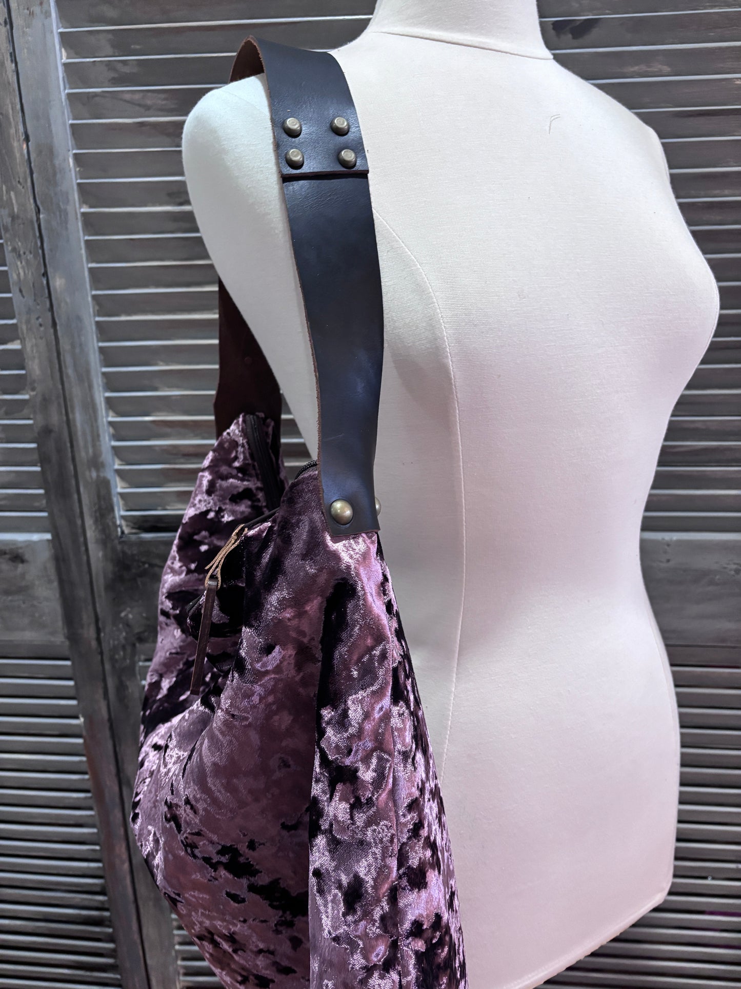 Traveler-Scrumptious!Couture Crush Velvet- Dusty Rose