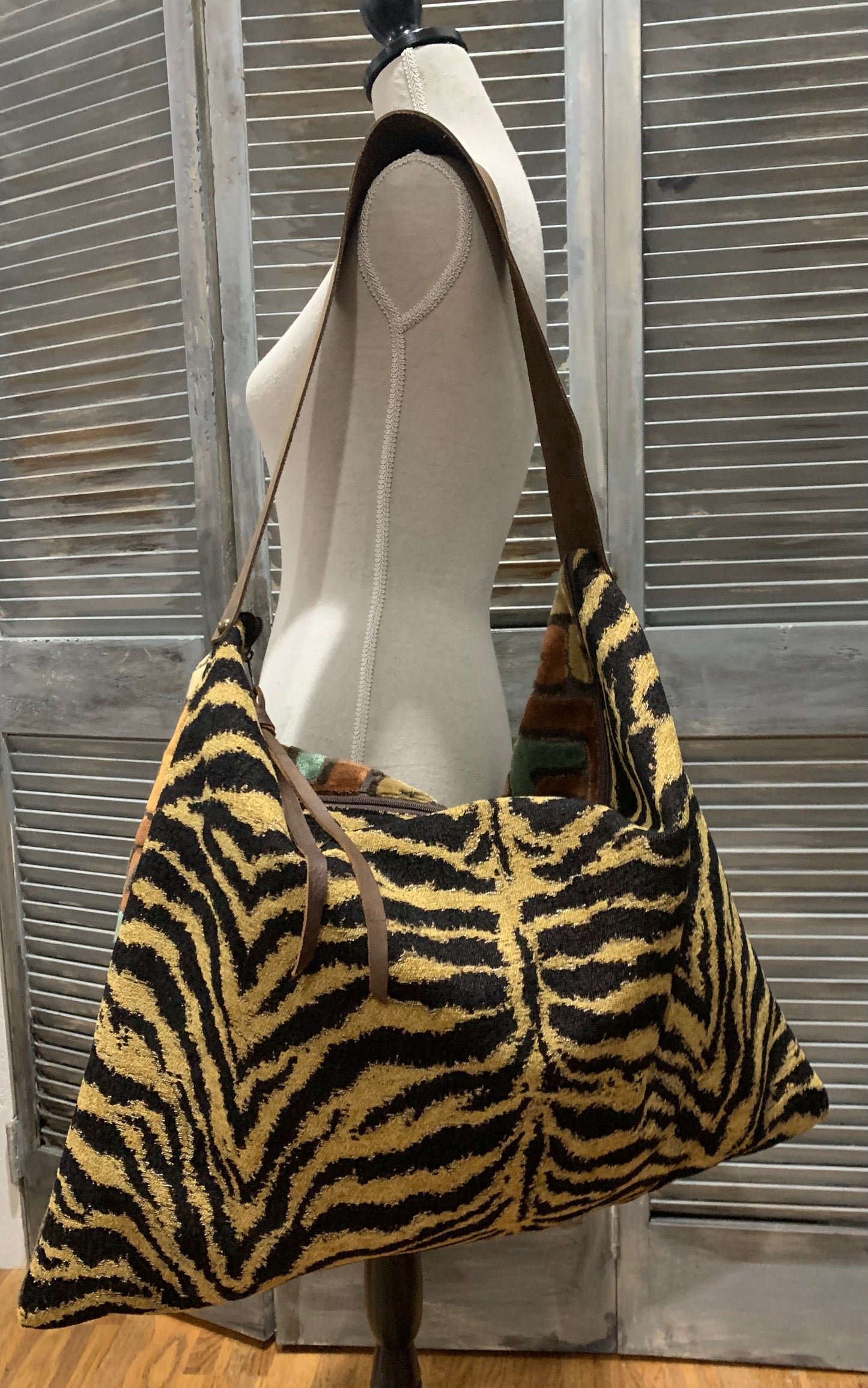 Day Bag Kuba Cloth Cut Velvet & Tiger - DMD Bags