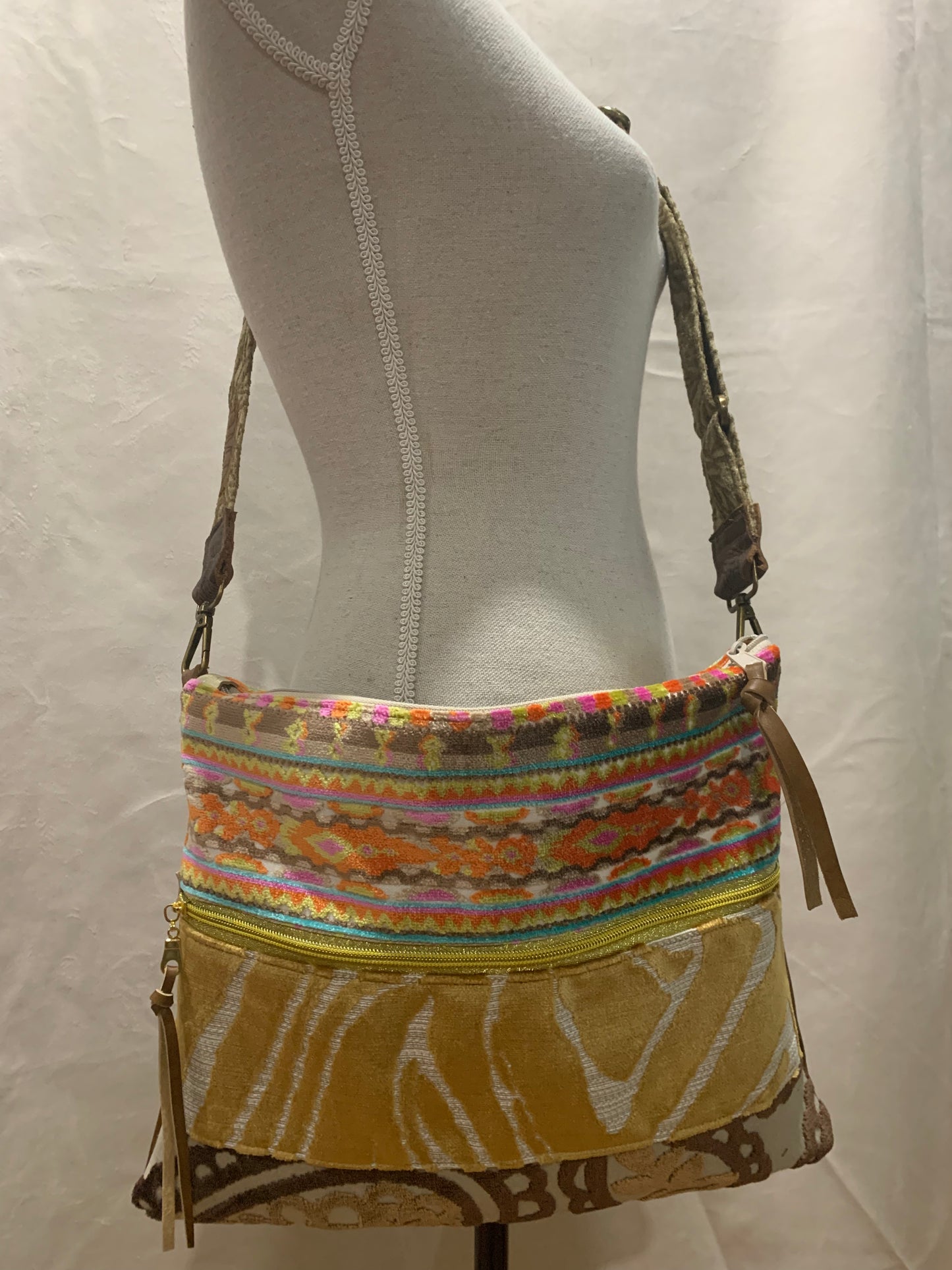 15x12 Adjustable Strap Summer Beauty! - DMD Bags